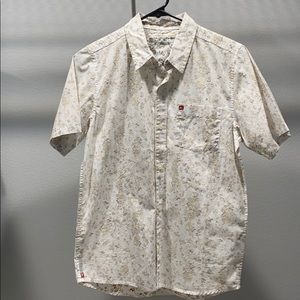 Brand new, never worn Quicksilver button up